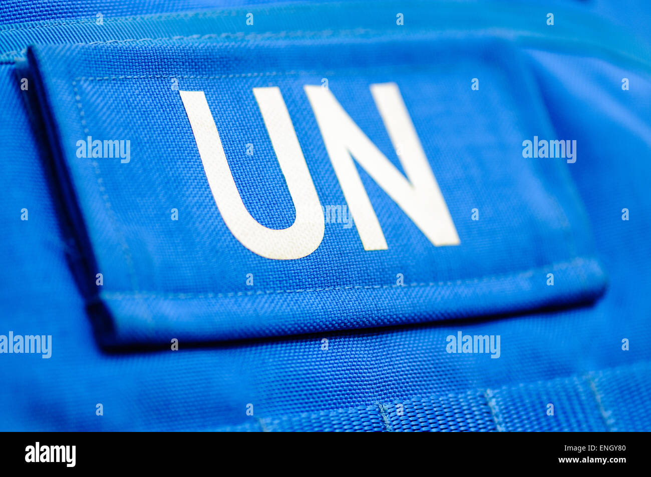 Nazioni Unite onu badge su un blu giubbotto antiproiettile Foto Stock