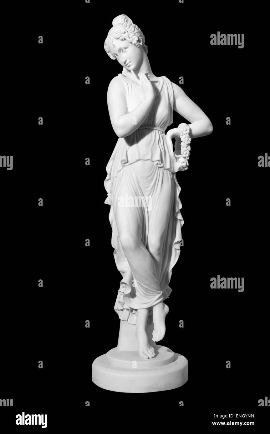 Statua di una donna in stile antico sull'isolato su sfondo nero Foto Stock