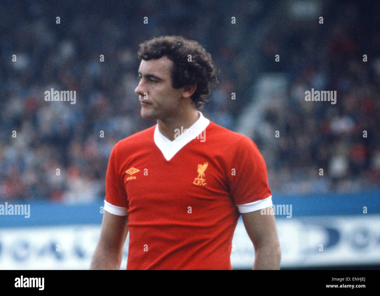 Liverpool calciatore Ray Kennedy in azione contro il Leicester City alla nocciola Street. Il 23 agosto 1980. Foto Stock