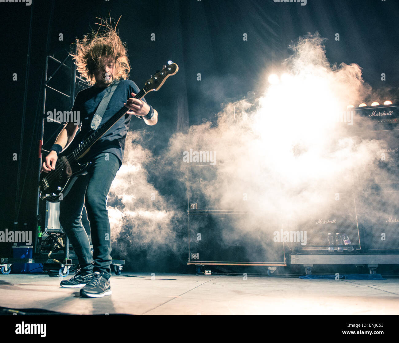 Australian hard rock band Airbourne eseguire al SSE Arena di Wembley come un assolcatore per Pietra Nera ciliegia con: Justin Street,Airbourne dove: Londra, Regno Unito quando: 01 Nov 2014 Foto Stock