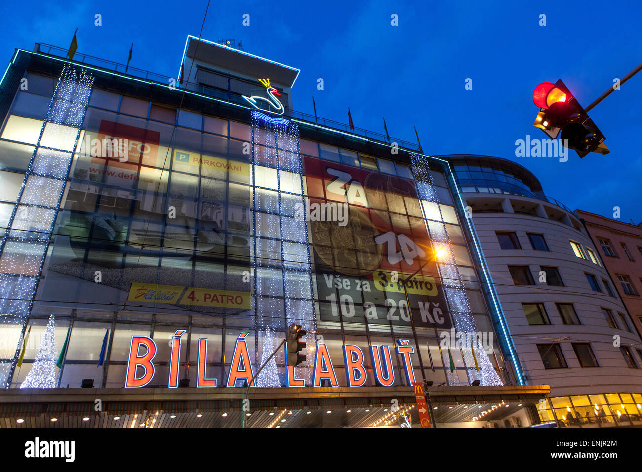 Bila Labut (White Swan) shopping centre, Praga, Repubblica Ceca, Europa Foto Stock