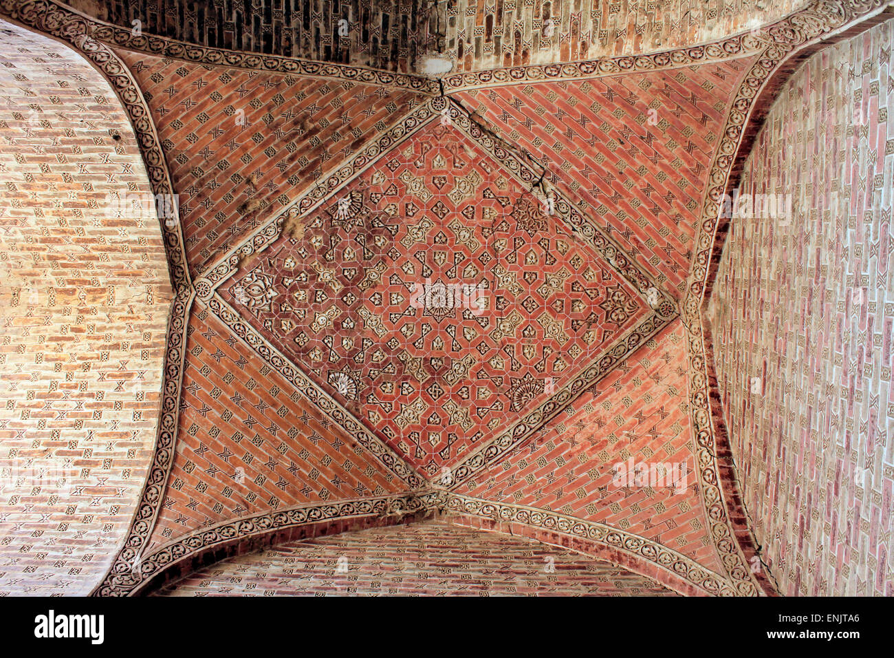 Mattone iraniano modelli da soffitto in Golestan palace, Teheran, Iran Foto Stock