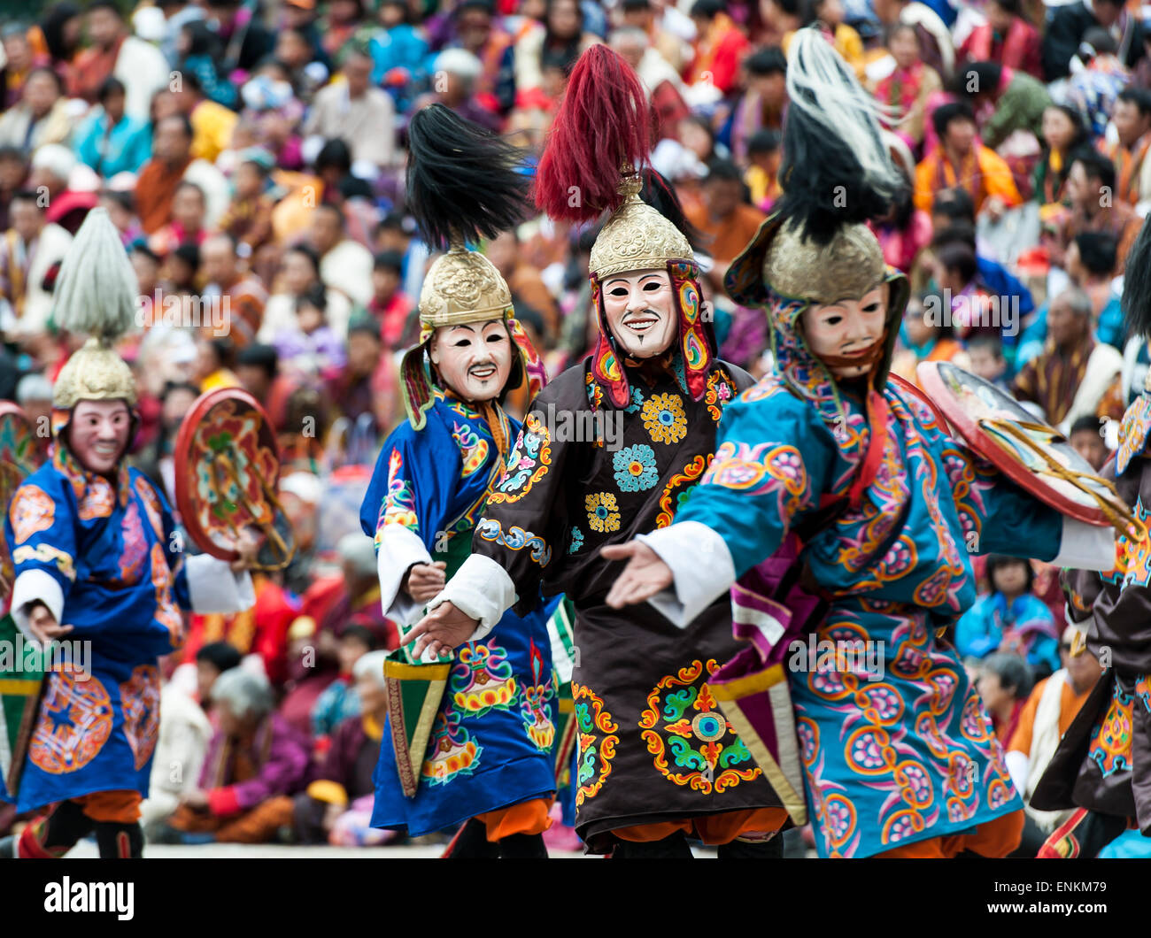 Ballerini di eseguire a paro festival religioso del Bhutan Foto Stock