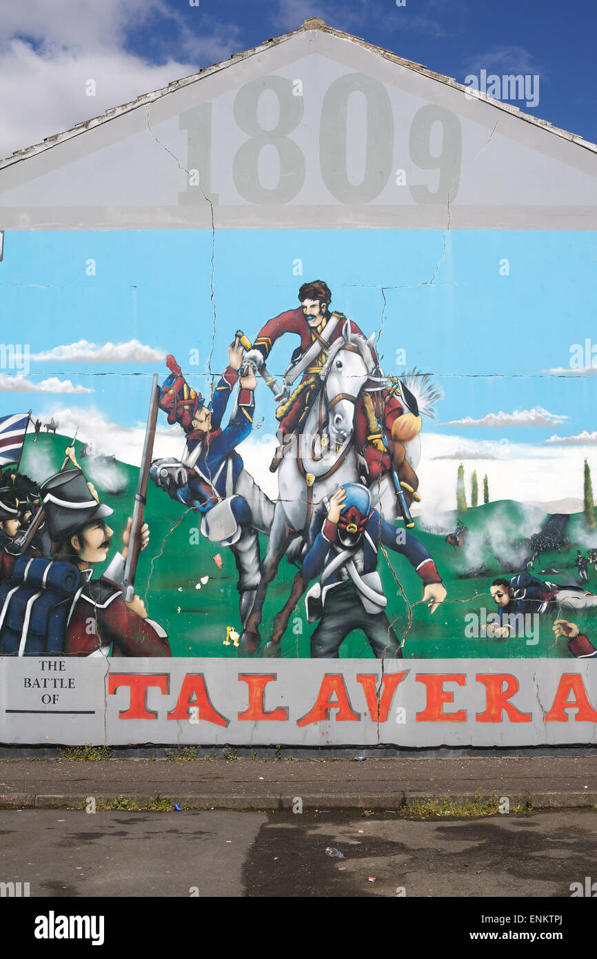 Murale politico su una casa a Belfast, Irlanda del Nord Foto Stock