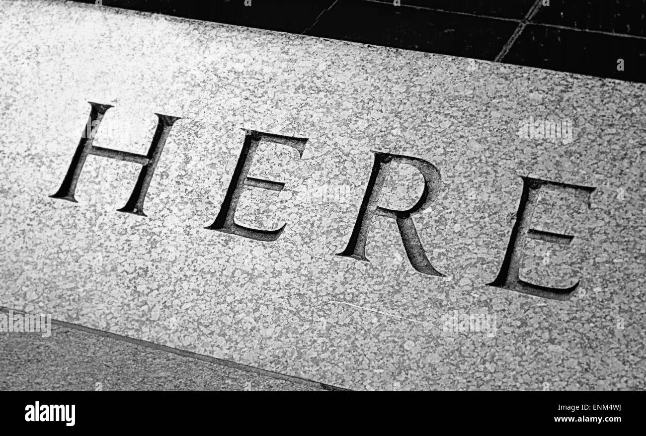 Qui la parola incisa in un monumento di Washington DC Foto Stock