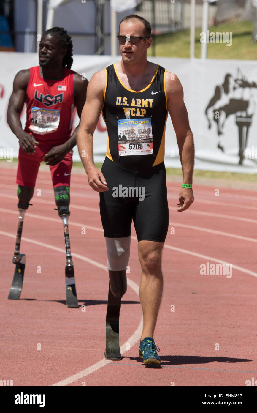 Runner paralimpici 5709 Rob Brown Mt sac i relè 2015. Legno di noce. California USA Foto Stock