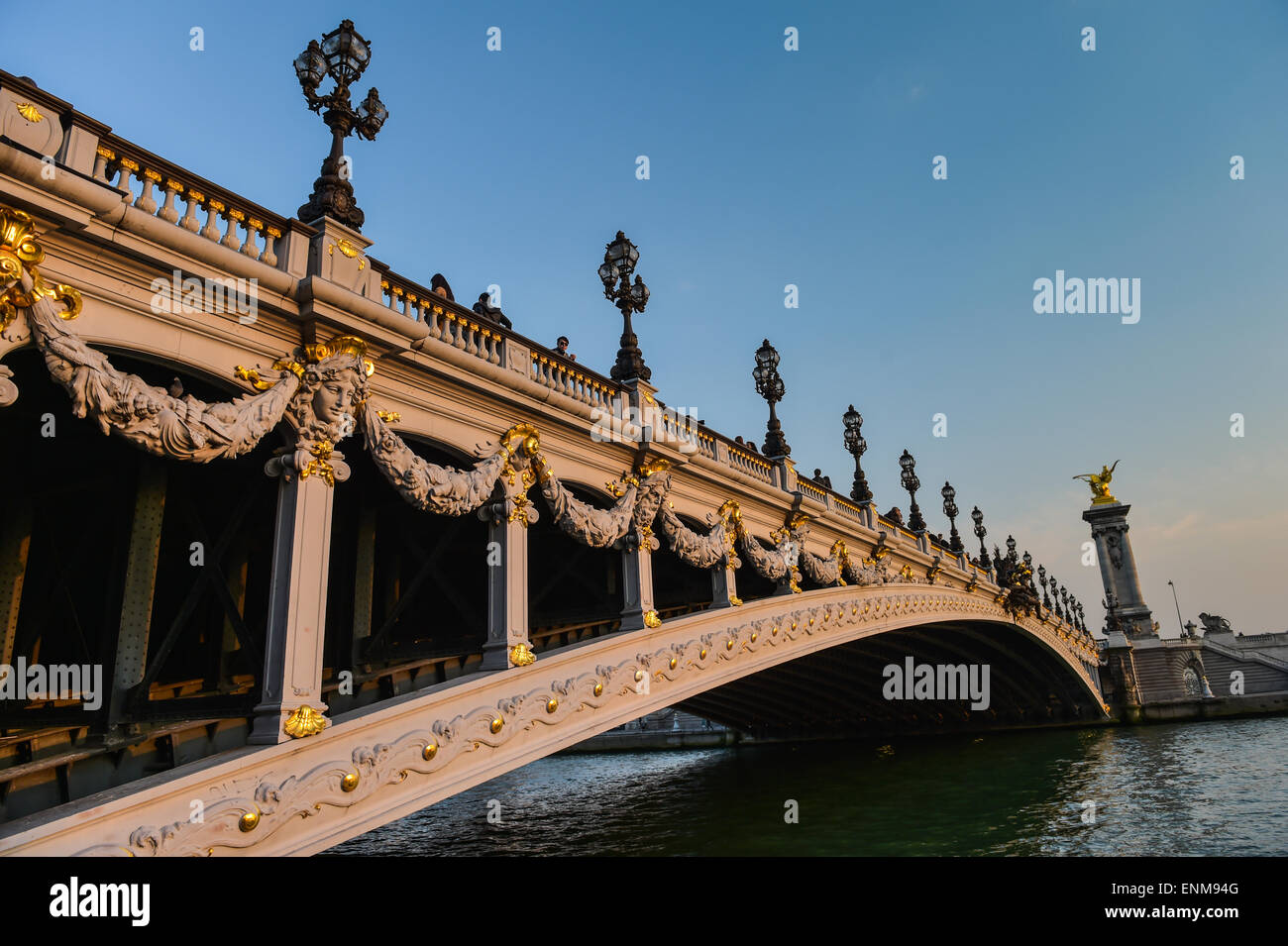 Ponte Alexandre III a Parigi, Francia Foto Stock