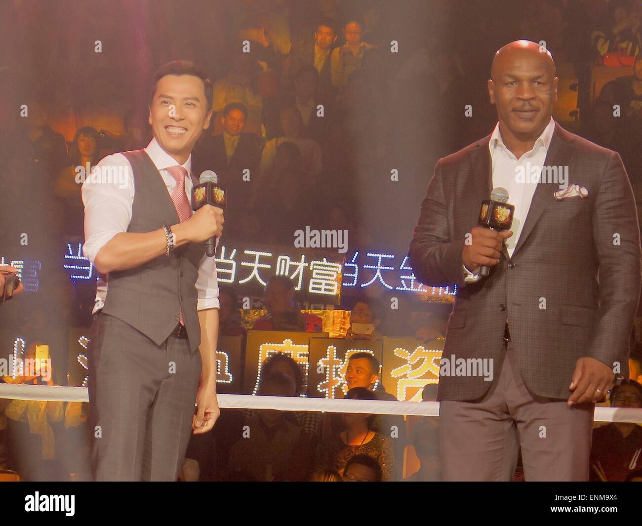 Shanghai, Cina. 06 Maggio, 2015. Mike Tyson assiste la conferenza stampa di Ip Man 3 in Cina a Shanghai il 06 maggio, 2015. Credito: TopPhoto/Alamy Live News Foto Stock