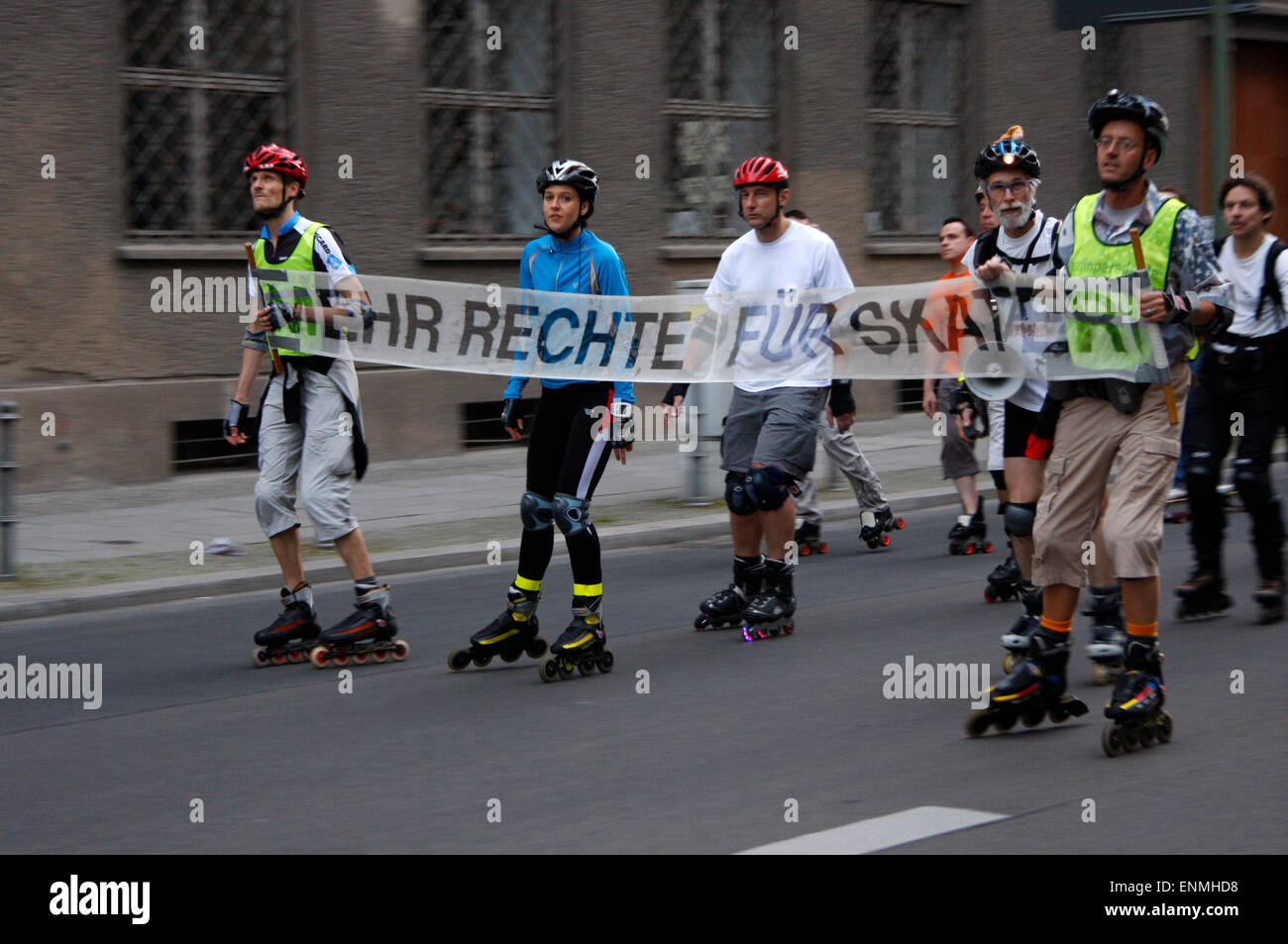 'Mehr Rechte fuer Skater' - Dimostrazione von Skatern am 18. Juli 2008, Berlin-Mitte. Foto Stock