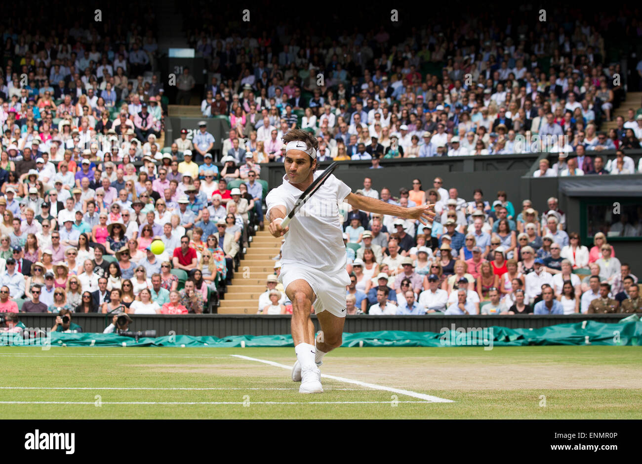 Roger Federer durante la mens singoli final i campionati di Wimbledon 2014 All England Lawn Tennis & Croquet Club Wimbled Foto Stock