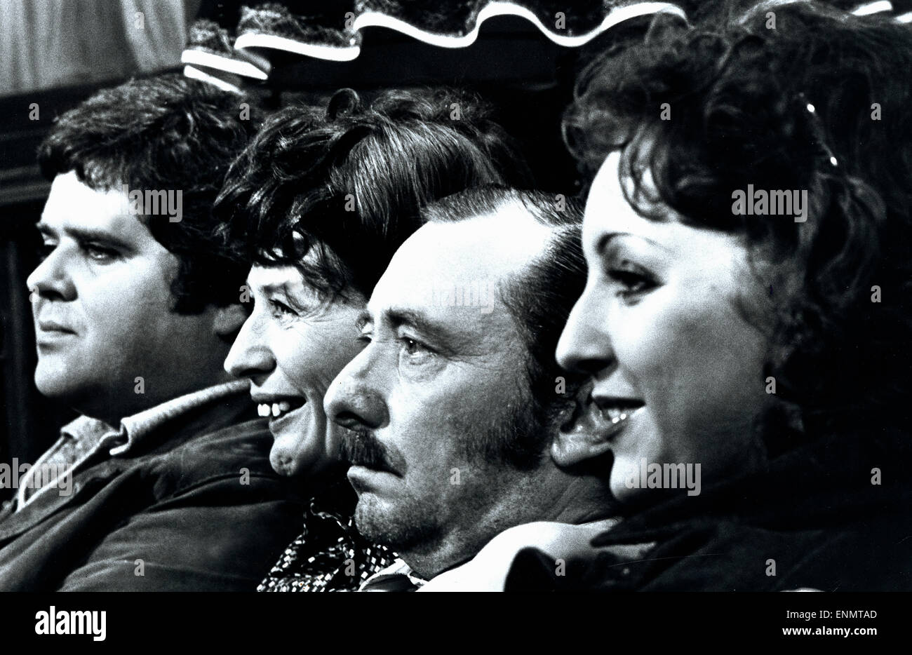 Ein Herz und eine Seele, Deutschland 1976, Regie, Idee: Wolfgang Menge, Darsteller: v.l.n.r.: Klaus Dahlen Helga Feddersen, Hei Foto Stock