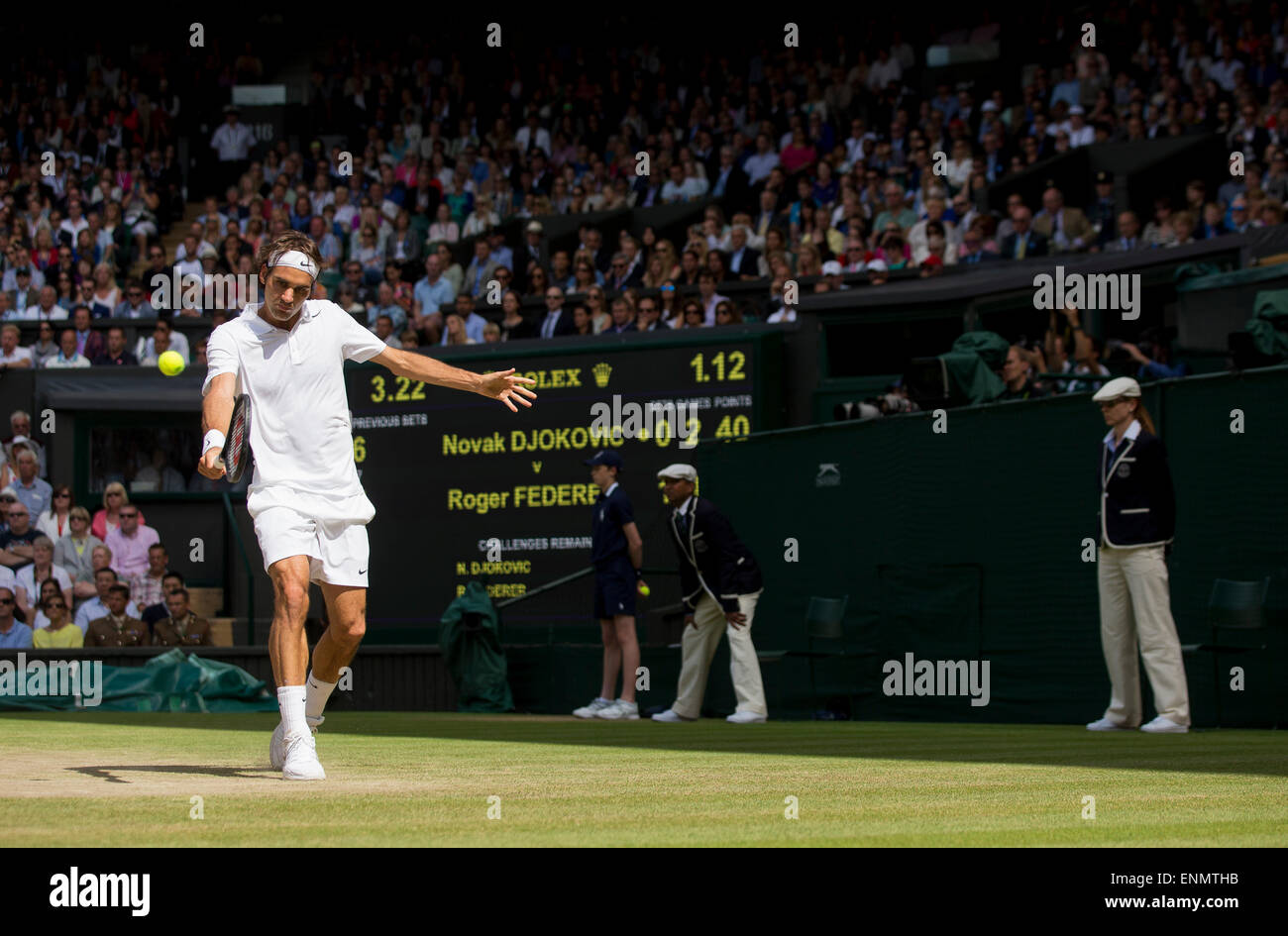 Roger Federer durante la mens singoli final i campionati di Wimbledon 2014 All England Lawn Tennis & Croquet Club Wimbled Foto Stock