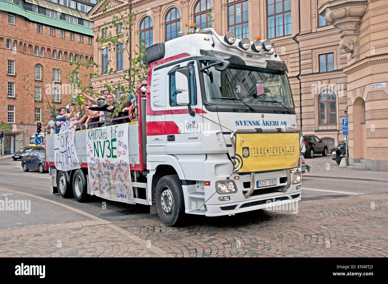 Gli studenti provenienti dal Collegio sfilata di gradazione Stoccolma Svezia Foto Stock