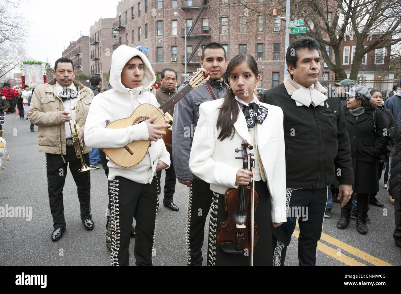 Banda Mariachi al Festival della Vergine di Guadalupe a Brooklyn, NY, 2012. Foto Stock