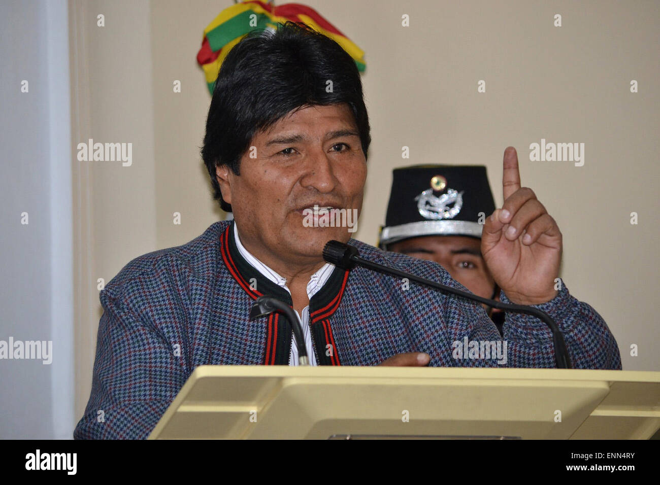 Cochabamba Bolivia. 8 Maggio, 2015. Il presidente boliviano Evo Morales partecipa a una conferenza stampa sulla domanda marittima della Bolivia nel dipartimento di Cochabamba, in Bolivia, in data 8 maggio 2015. Evo Morales venerdì ha criticato le prestazioni del Cile del team legale presso la Corte internazionale di giustizia (CIG) all'Aia oltre le accuse da parte del boliviano domanda marittima. © Jose Lirauze/ABI/Xinhua/Alamy Live News Foto Stock