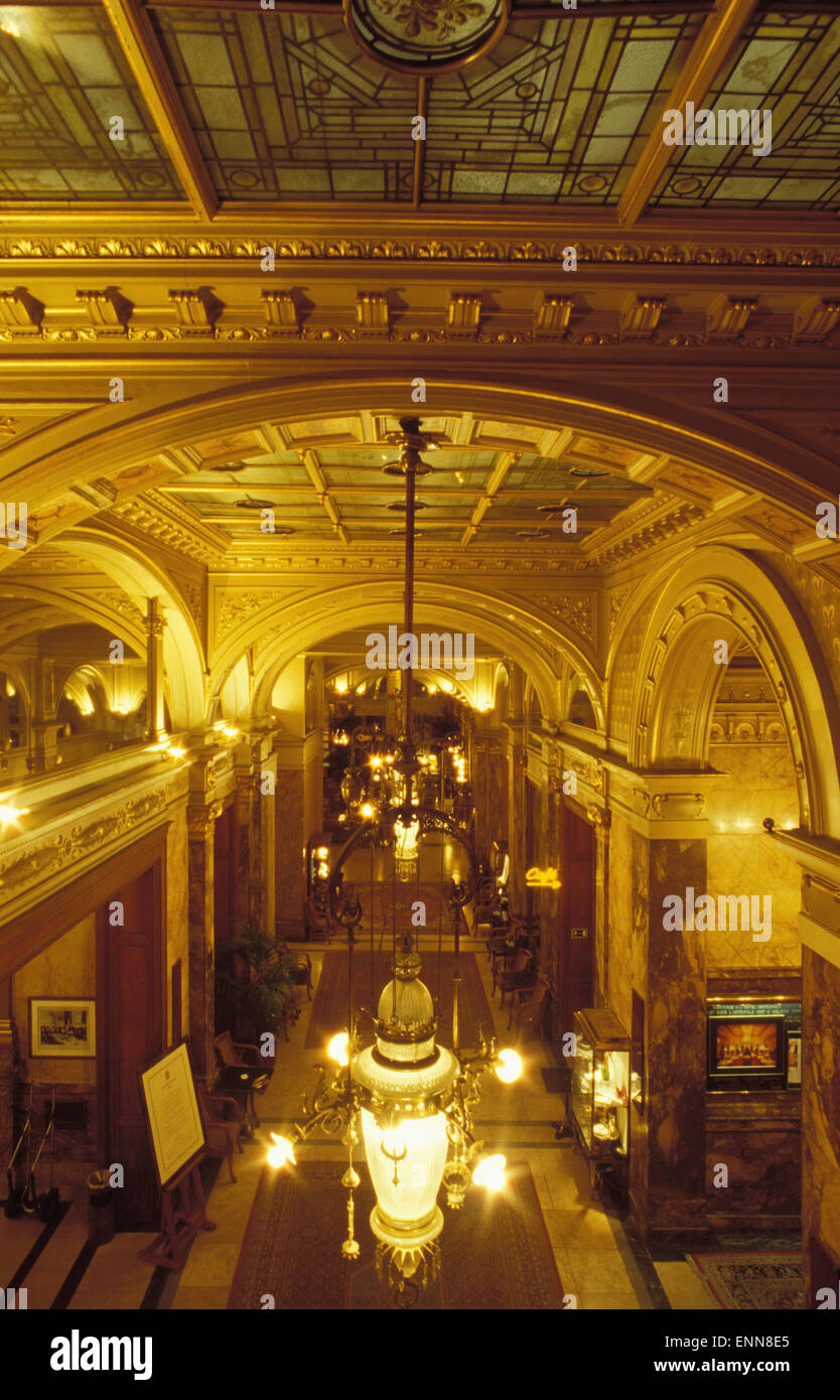 BEL, Belgio, a Bruxelles, la hall del Grand Hotel Metropole a La Place de Brouckere. BEL, Belgien, Bruessel, Lobby des Grand H Foto Stock