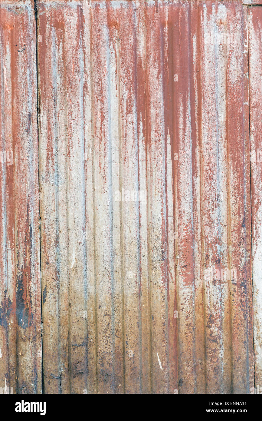Il vecchio grunge arrugginito parete di zinco per sfondo testurizzata Foto Stock
