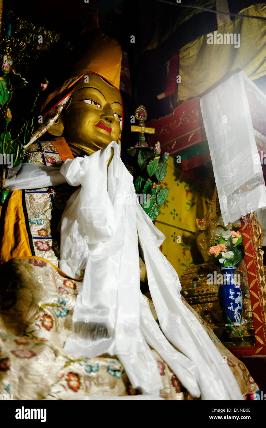 Interno del Dunggon Samten Choling Gompa, Ghum, Darjeeling. Foto Stock