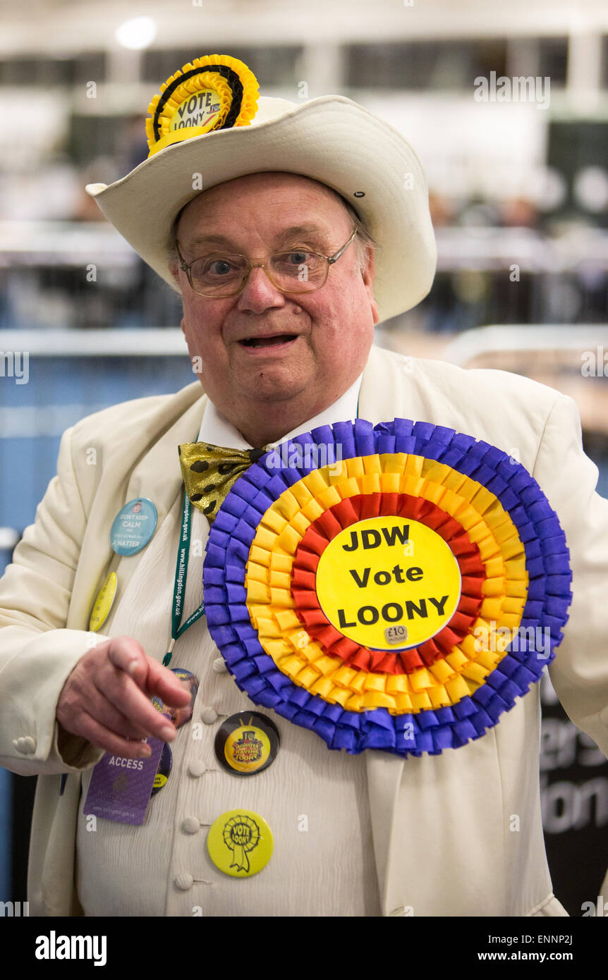 Urlando "narra' speranza in piedi la elezione contro Boris Johnson in Uxbridge per l'Ufficiale di Monster raving Loony party Foto Stock