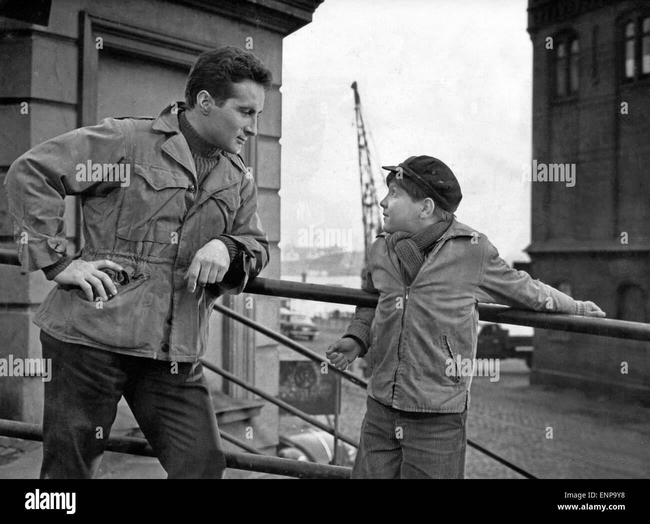 Freddy, die Gitarre und das Meer, Deutschland 1959, Regie: Wolfgang Schleif, Darsteller: Freddy Quinn, Christian Machalet Foto Stock