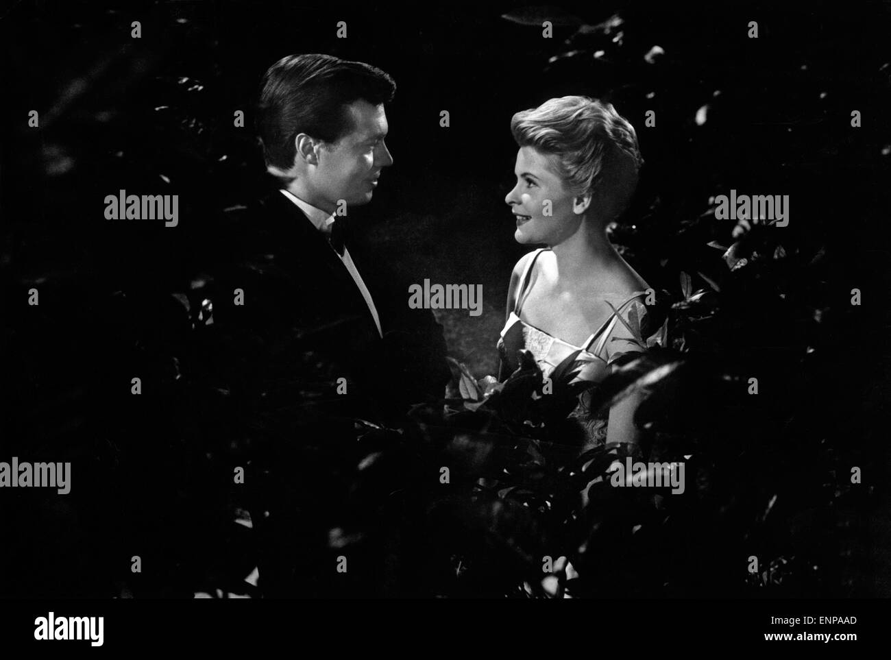 Man müsste nochmal zwanzig sein, Österreich 1958, Regie: Hans Quest, Darsteller: Karlheinz Böhm, Johanna Matz Foto Stock