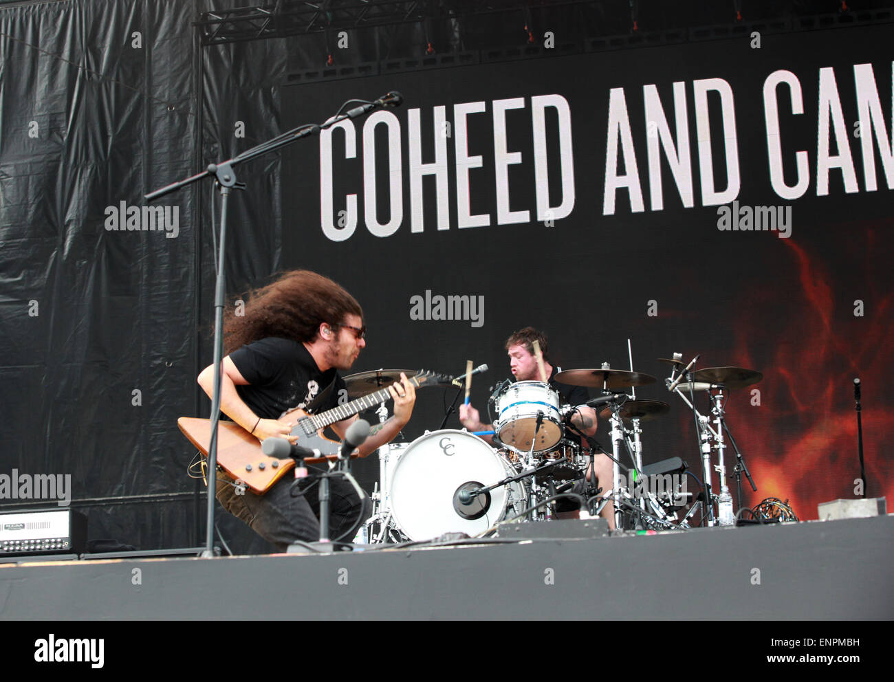 Las Vegas, Nevada, USA. 9 maggio 2015. Rock band Coheed e Cambria eseguire sul Mecedes Benz stadio di evoluzione il giorno 2 di Rock in Rio presso la città di roccia in Las Vegas, Nevada. Credito: Marcel Thomas/ZUMA filo/Alamy Live News Foto Stock