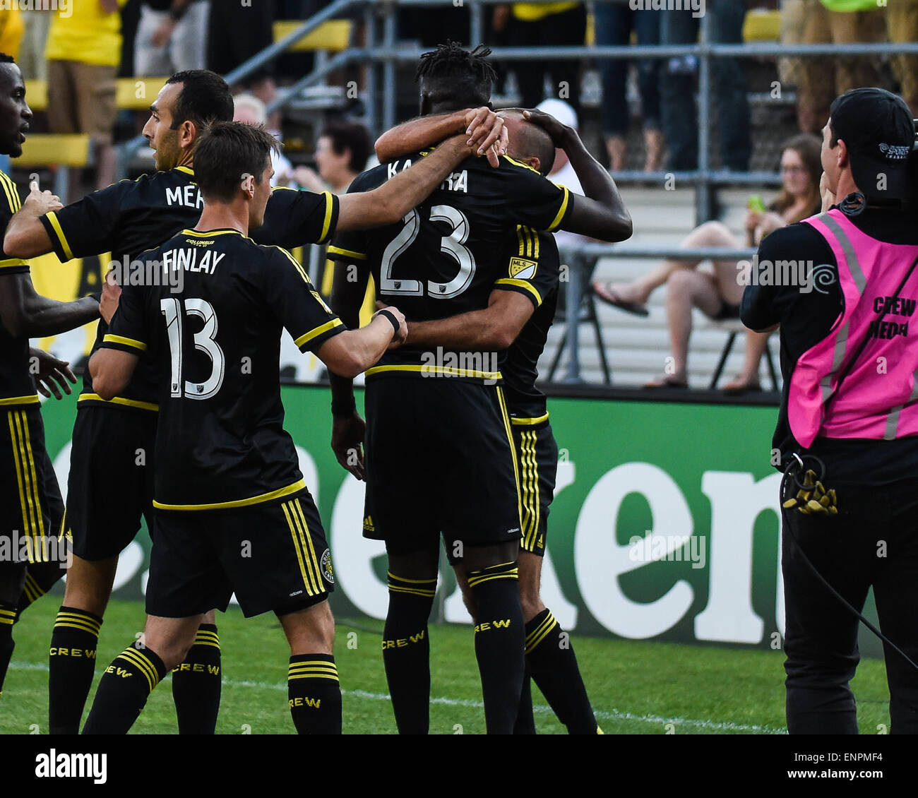 Il Columbus Crew SC si congratula con il Columbus Crew avanti Kei Kamara (23) rendendolo 1-0 equipaggio SC durante una stagione regolare corrispondenza tra Columbus Crew SC e sirene di Seattle FC a Mapfre Stadium di Columbus, OH. Foto Stock