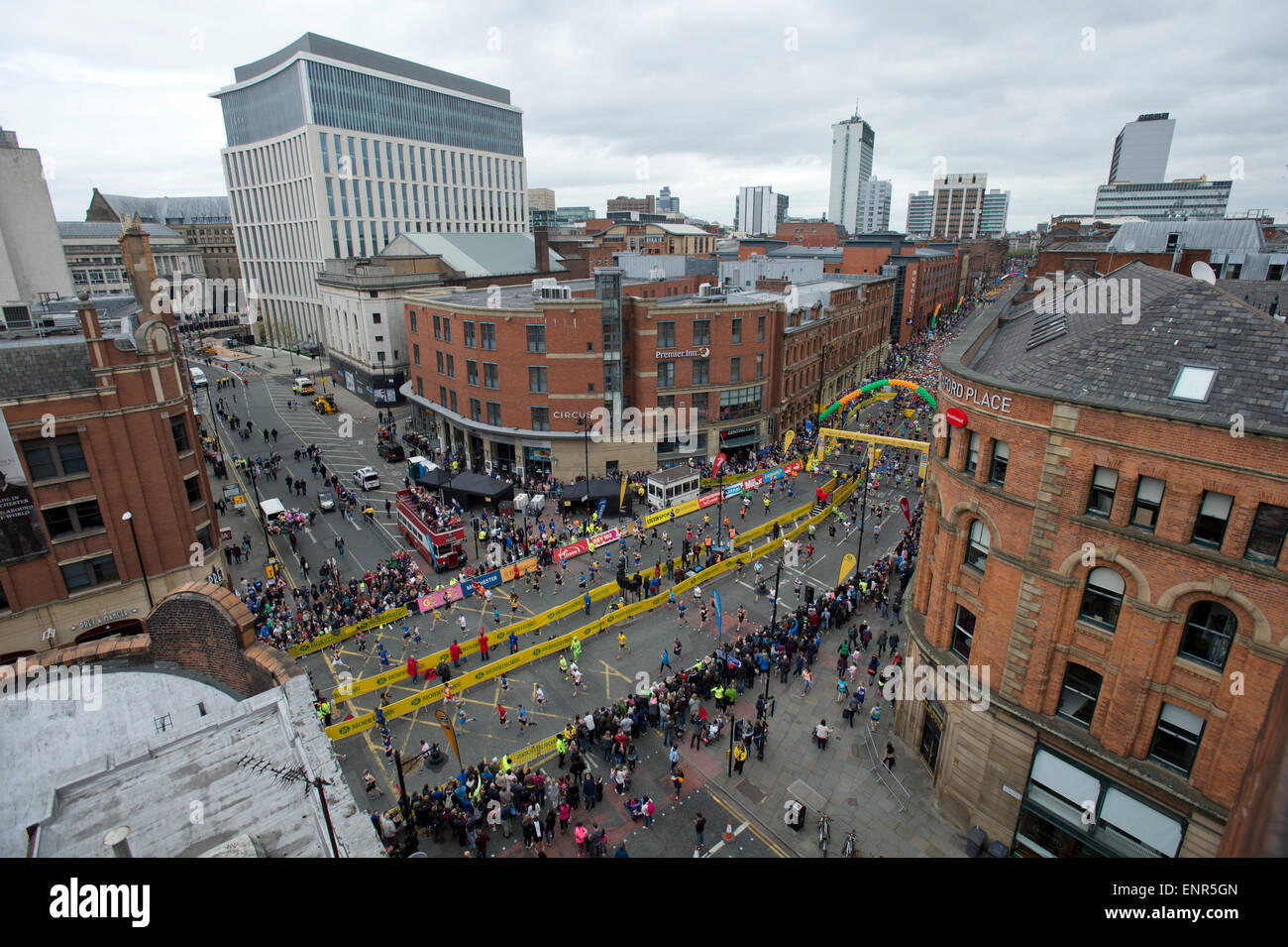 Manchester, Regno Unito. Il 10 maggio 2015. Start guide Morrisons Grande Manchester eseguito su Portland Street a Manchester Credito: Russell Hart/Alamy Live News. Foto Stock