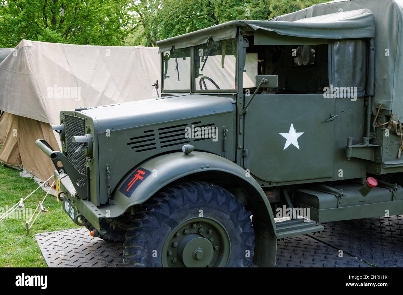 Il Bedford MW un camion per servizi generali utilizzato dalle forze armate britanniche durante la seconda guerra mondiale. Qui sulla mostra di hardware in tempo di guerra Foto Stock