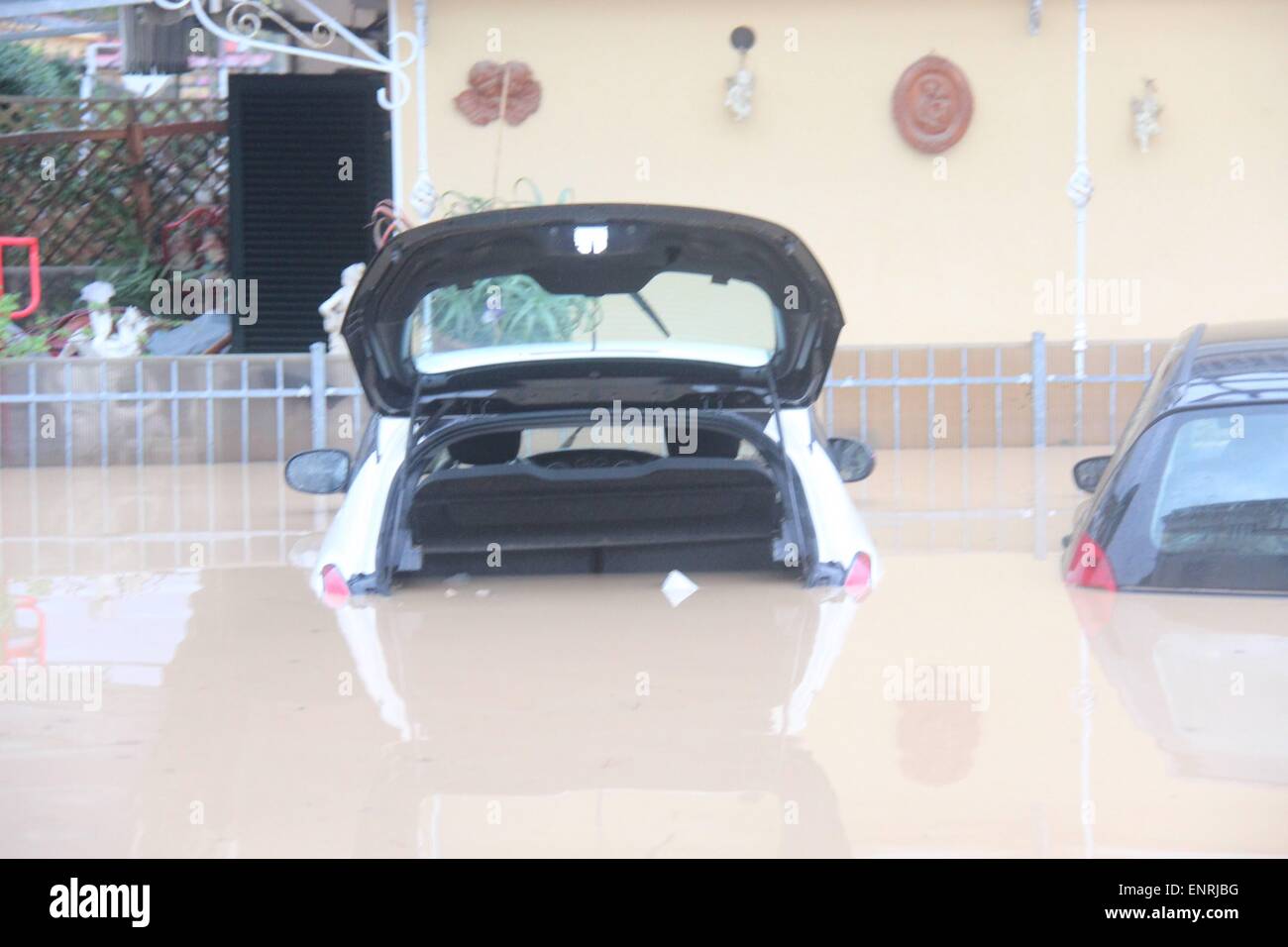 Inondazioni massiccia porta la città di Marina di Carrara in un caos dove: Marina di Carrara, Italia Quando: 05 Nov 2014 Foto Stock