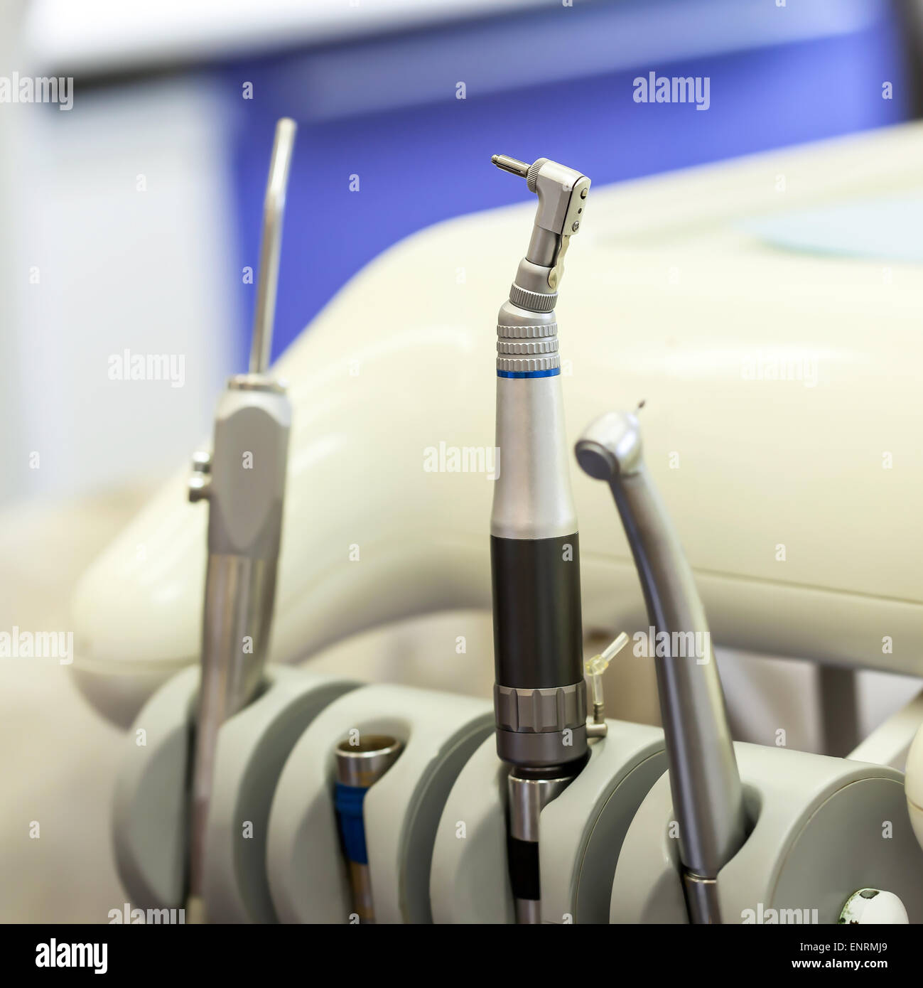 Gli strumenti del dentista closeup in clinica Foto Stock