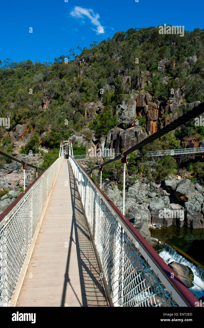 Sospensione ponte al di sopra della Cataract Gorge, Launceston, Tasmania, Australia Foto Stock
