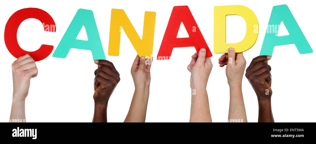 Multi etnico gruppo di persone che sostengono la parola Canada isolato Foto Stock