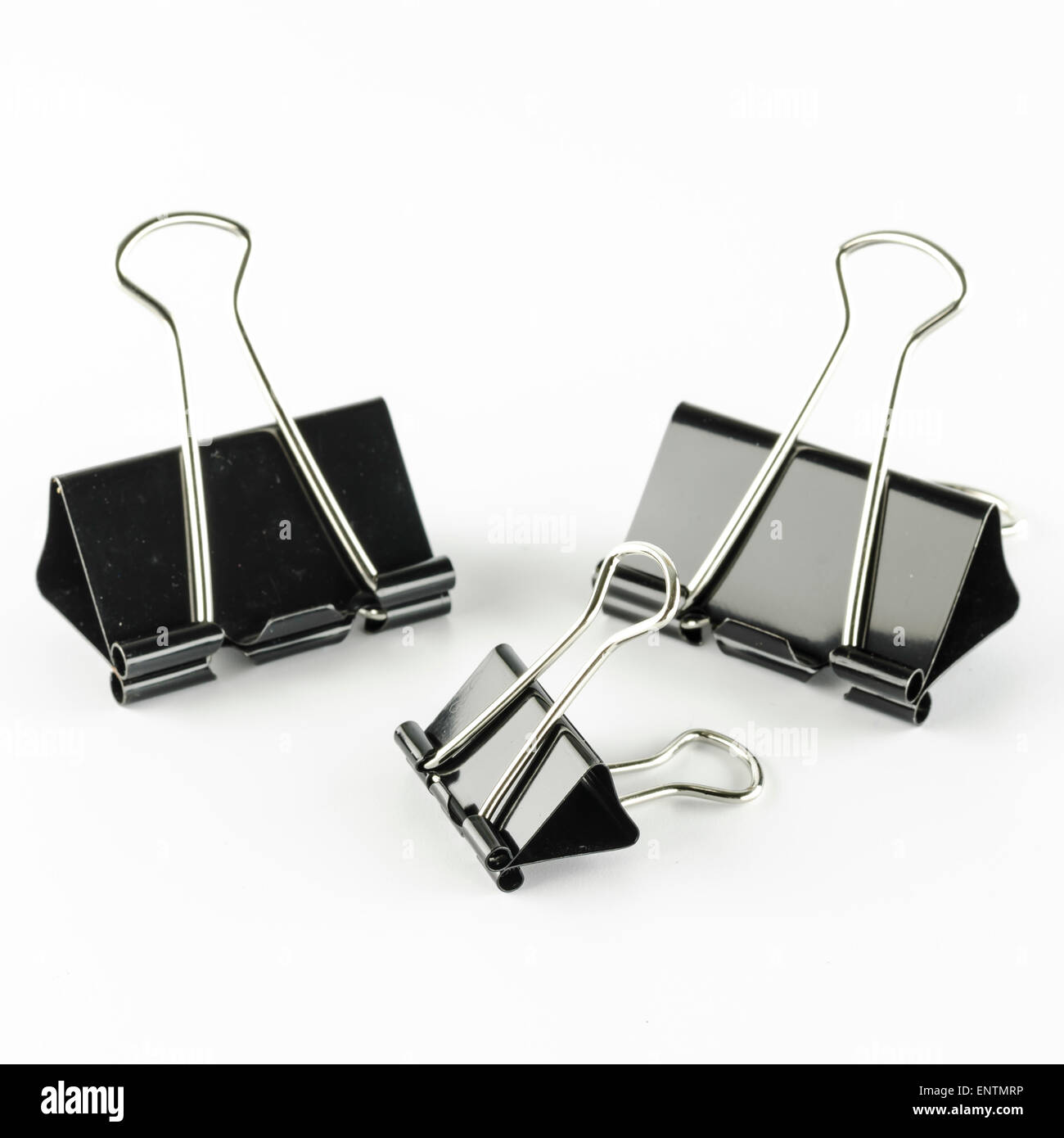 Clip legante su sfondo bianco Foto Stock