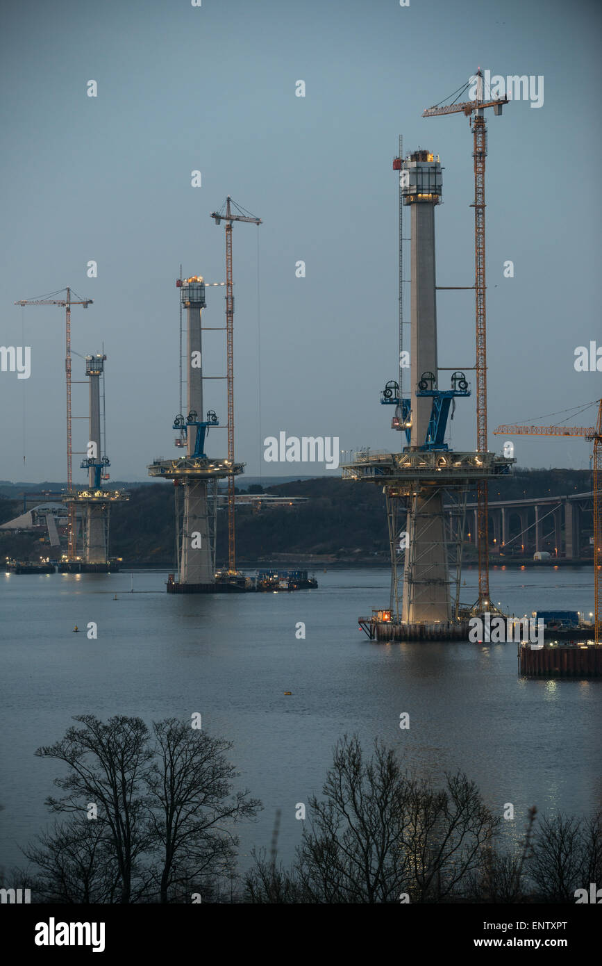 La Queensferry attraversando in costruzione sul Firth of Forth è un nuovo ponte in Scozia a causa di essere completata nel 2016 Foto Stock