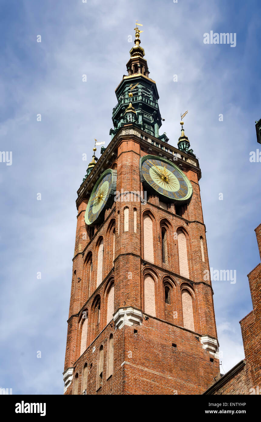 Città vecchia Municipio principale orologio da torre gotica architettura rinascimentale a Danzica Polonia Foto Stock