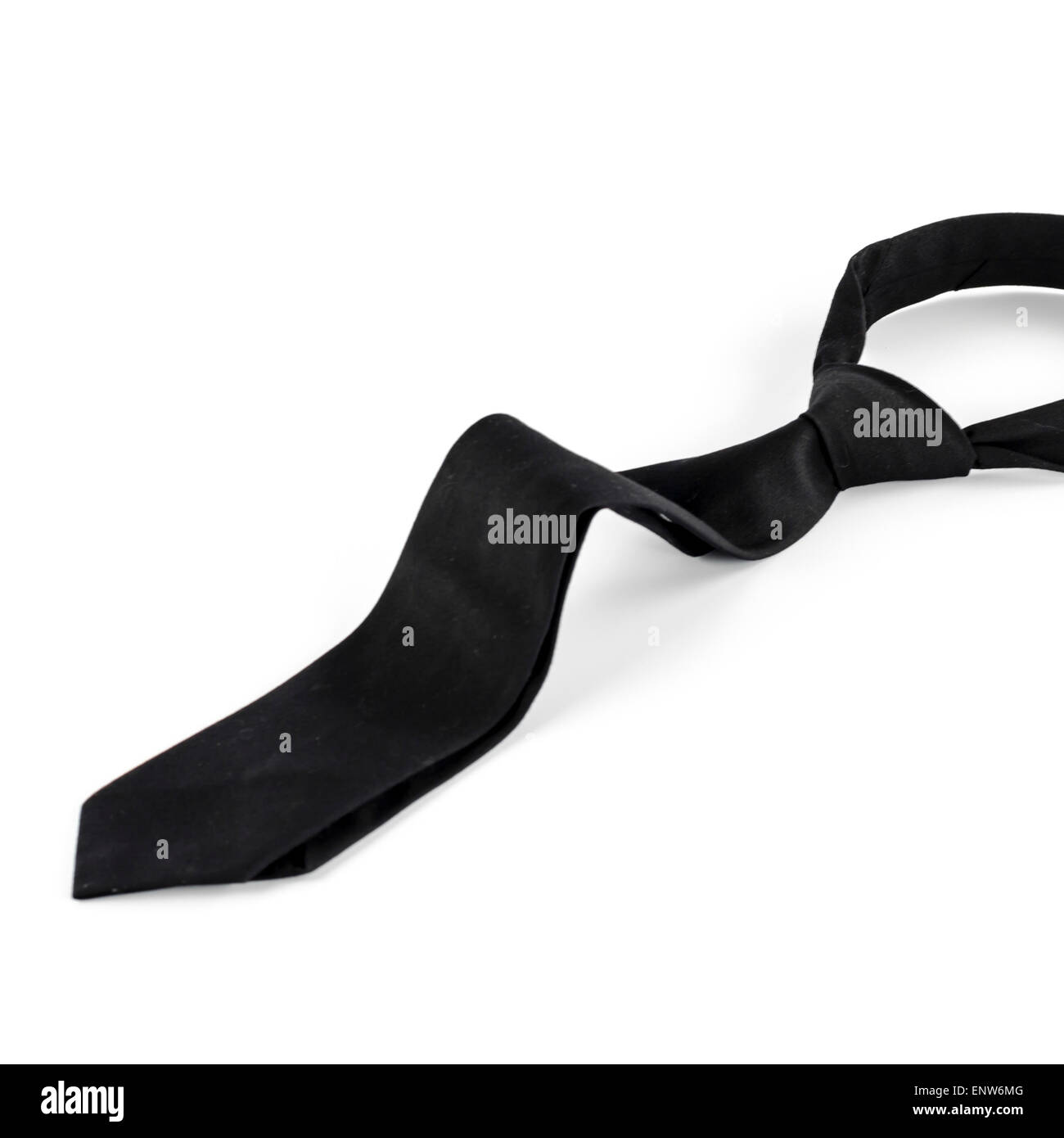 Cravatta nera su sfondo bianco Foto Stock