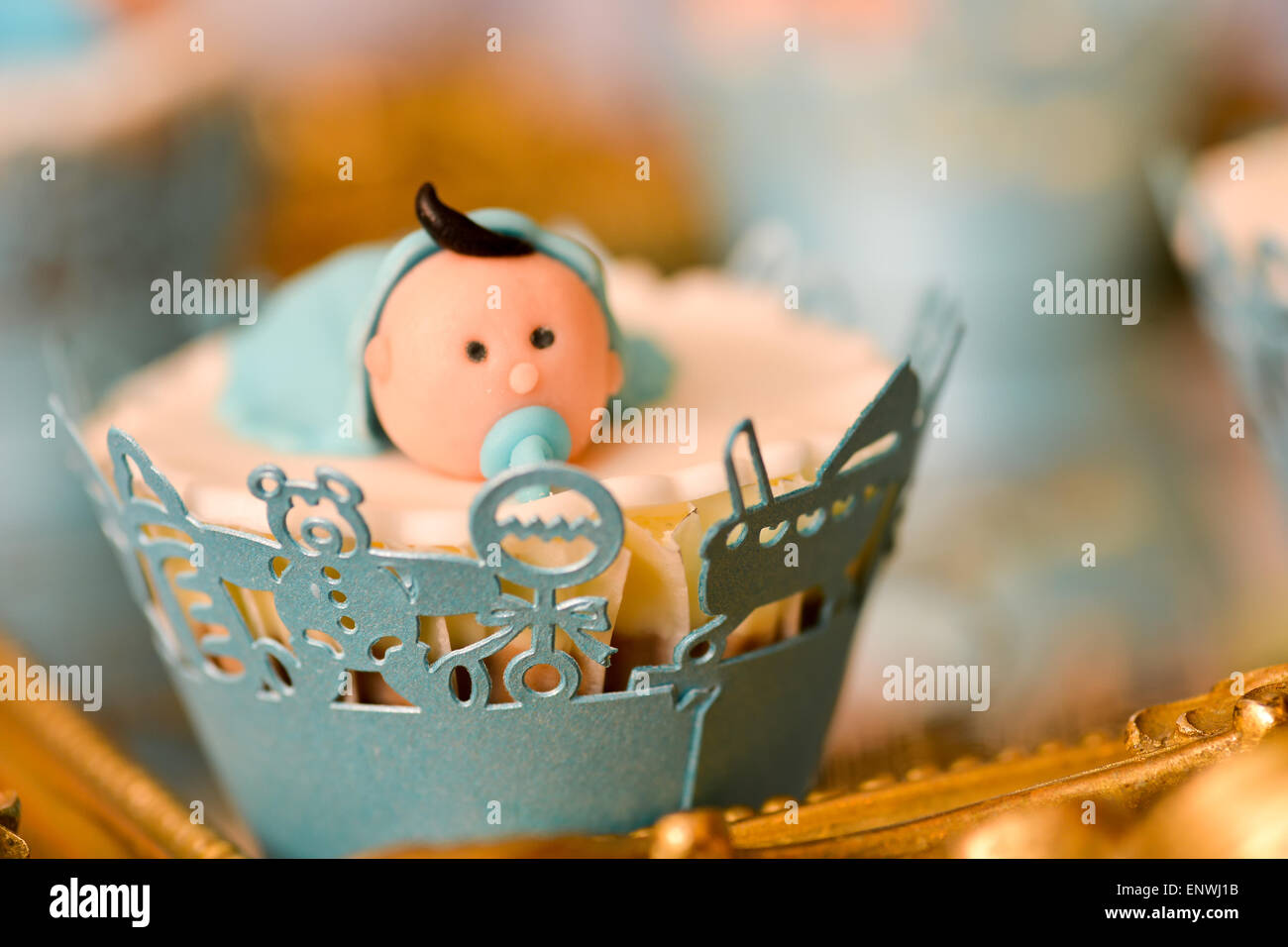 Battesimo decorazione blu con baby boy Foto Stock