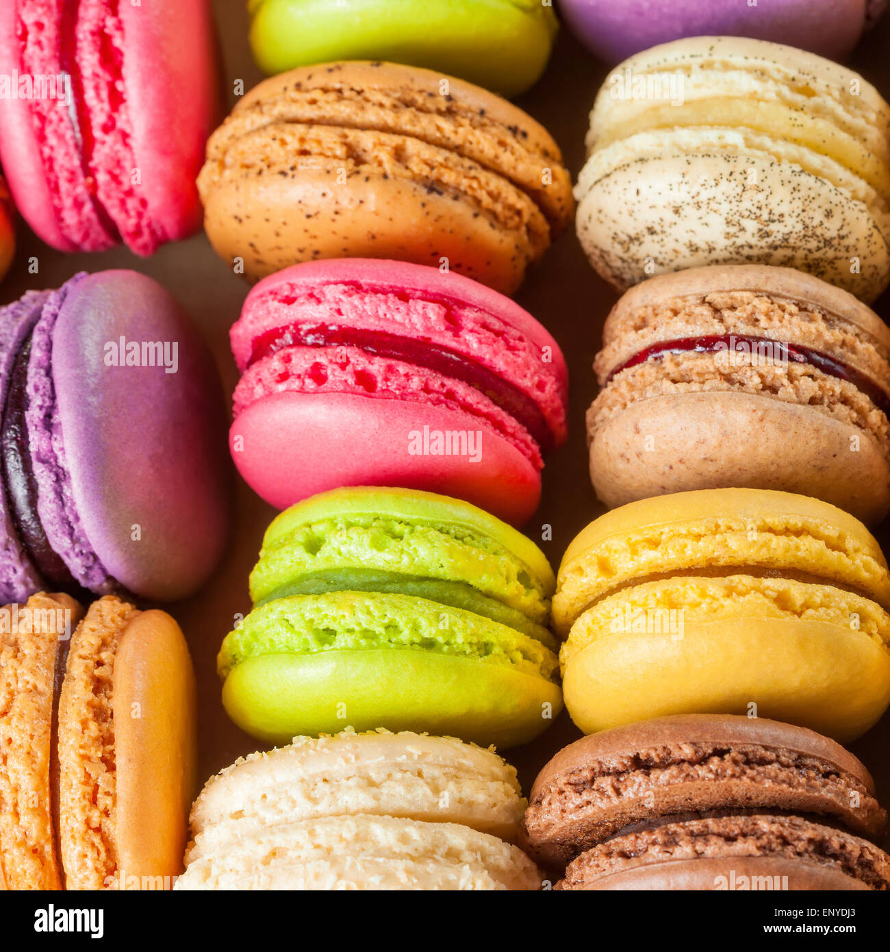 Tradizionale Francese macaron colorati Foto Stock