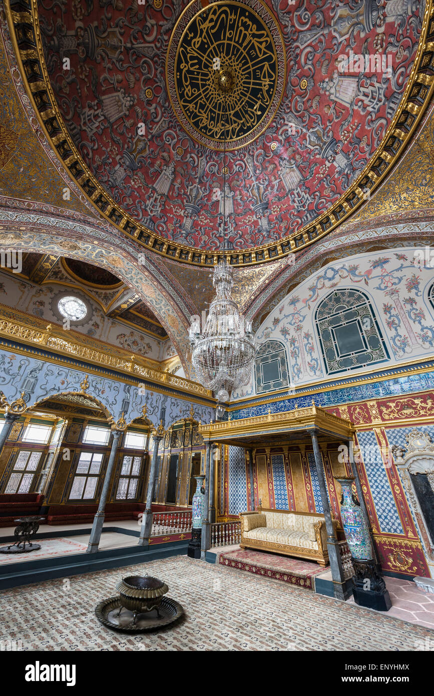 Imperial Sala del Trono all'Harem del Palazzo Topkapi. Punto di serraglio, Sultanahmet, Istanbul Foto Stock