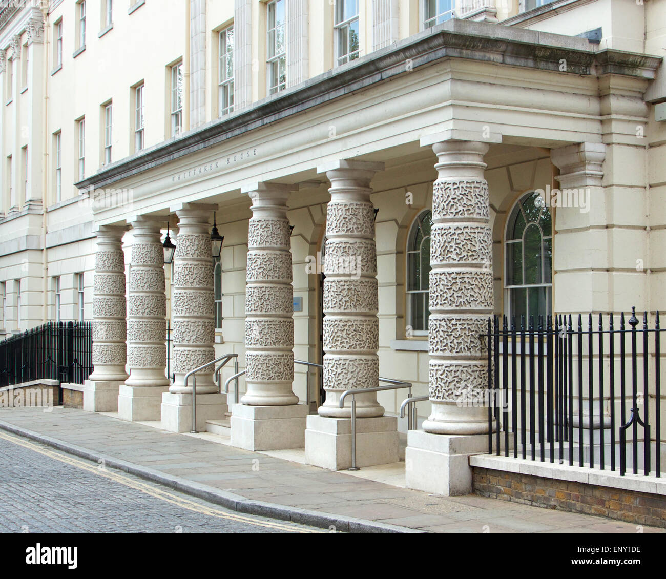 I sei pilastri della Whittaker House, Richmond, Surrey, Inghilterra Foto Stock