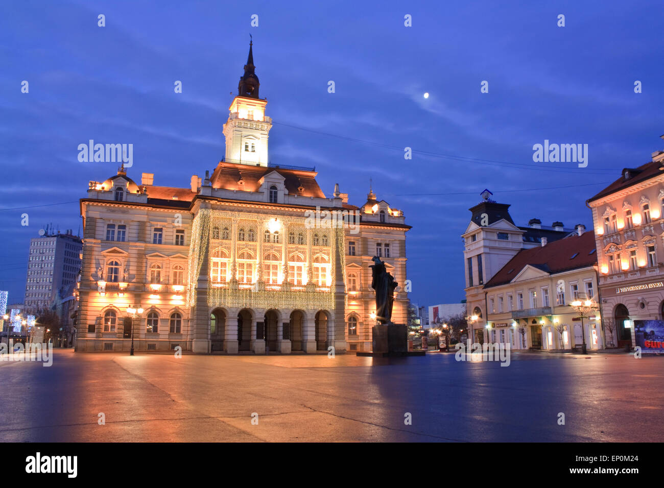 Novi Sad city hall ad alba Foto Stock