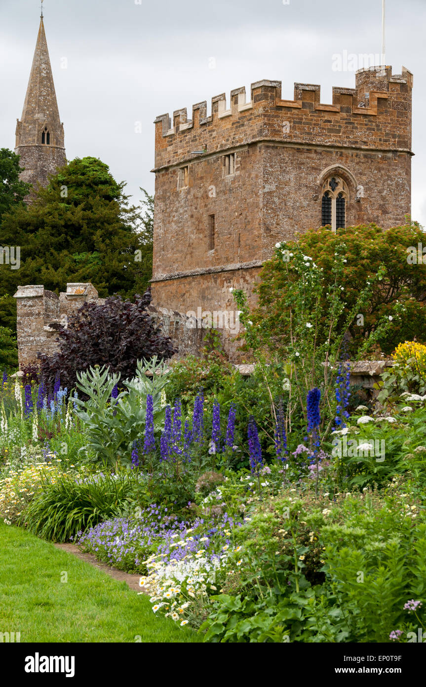 Castello di Broughton, un maniero medievale casa e casa della famiglia Fiennes in Oxfordshire Foto Stock