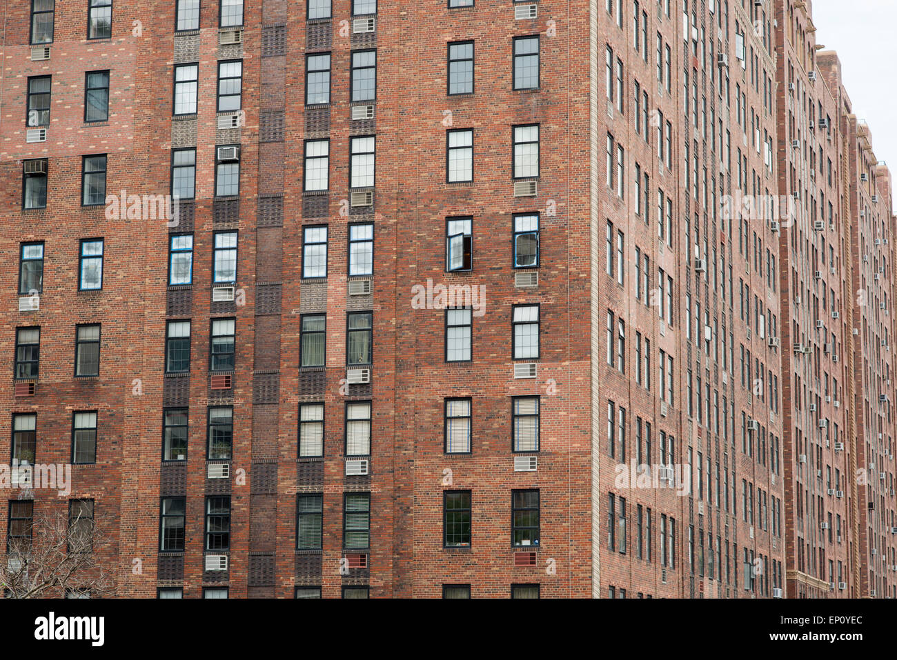 Grande edificio residenziale nella città di New York, New York, Stati Uniti d'America Foto Stock