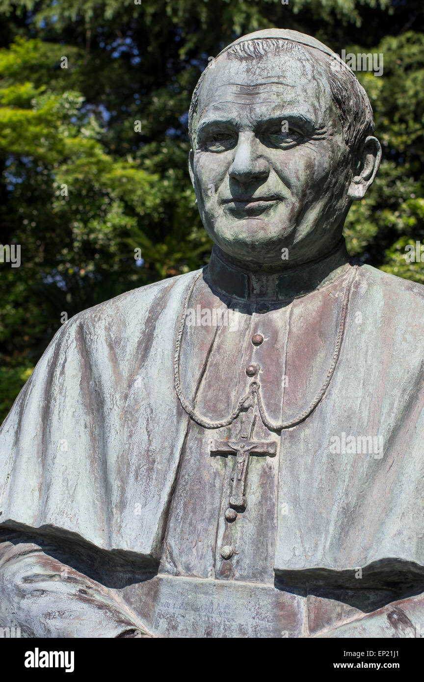 Statua al di fuori di Oura chiesa cattolica, di Nagasaki, Giappone Foto Stock