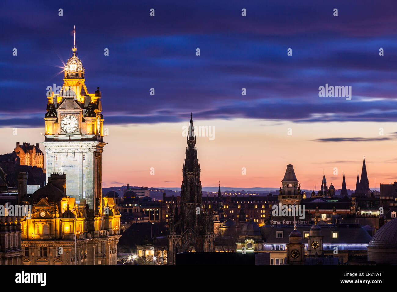 Edinburgh skyline al tramonto, Scotland, Regno Unito Foto Stock