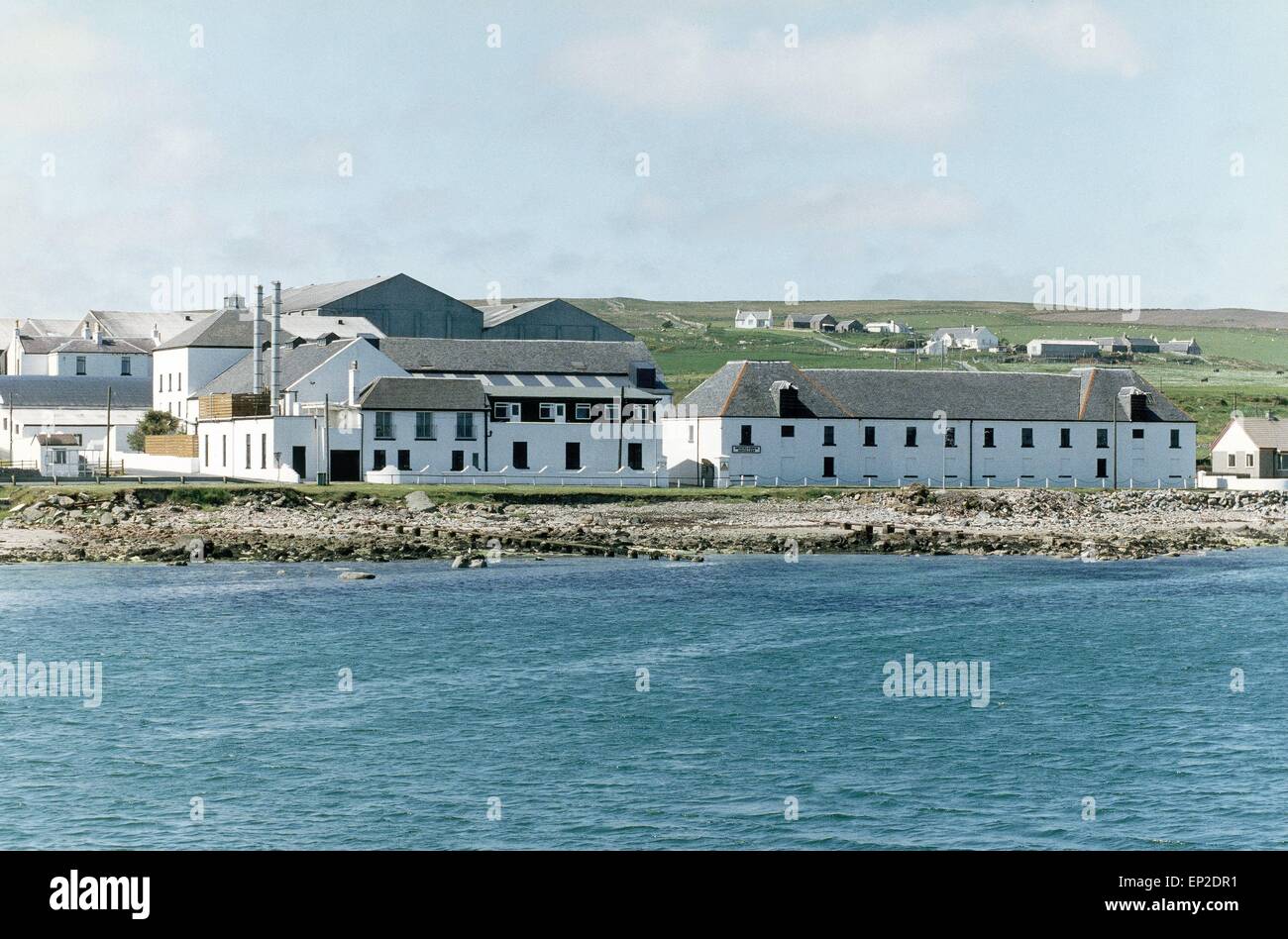 Bruichladdich Distillery su Islay, che non viene più utilizzata. Foto Stock