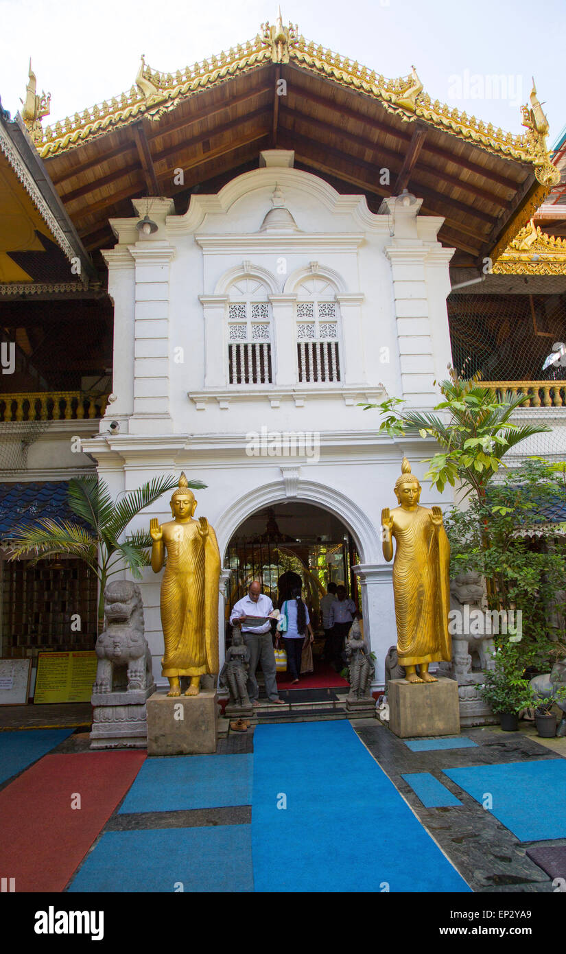 Gangaramaya tempio buddista, Colombo, Sri Lanka, Asia Foto Stock