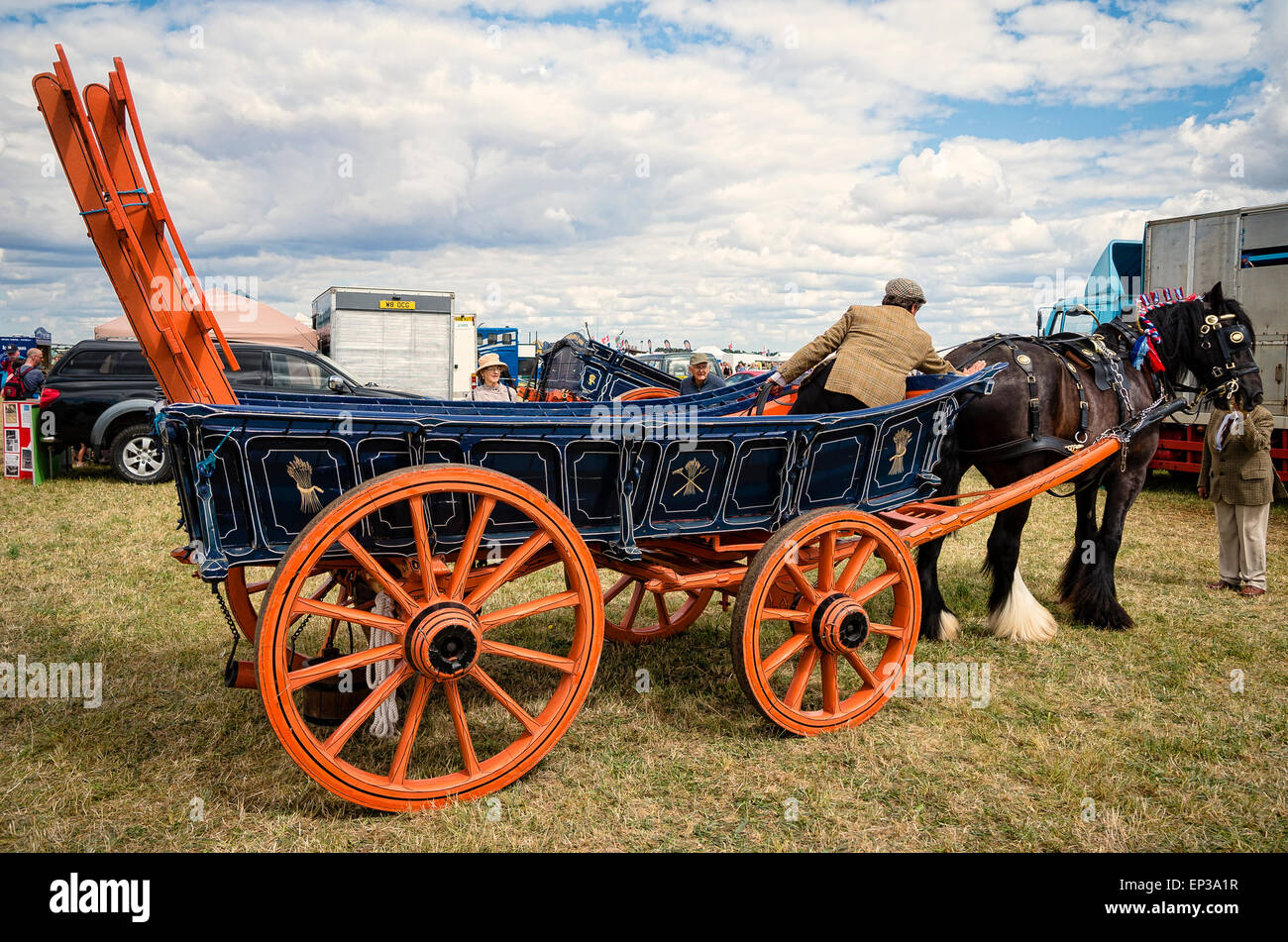 Vecchia fattoria carro a un paese mostra nel Regno Unito Foto Stock