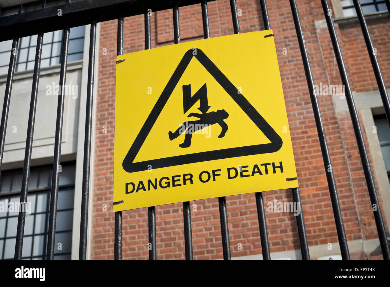 Pericolo di morte in segno di avvertimento Foto Stock